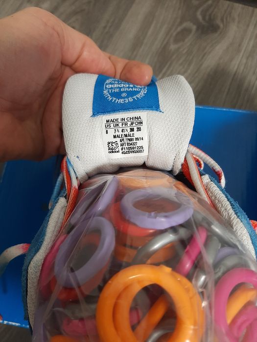 Продам  кросівки  Adidas