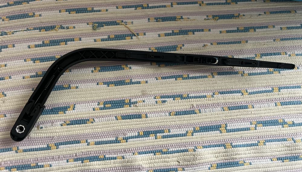Suporte para a escova limpa vidros.