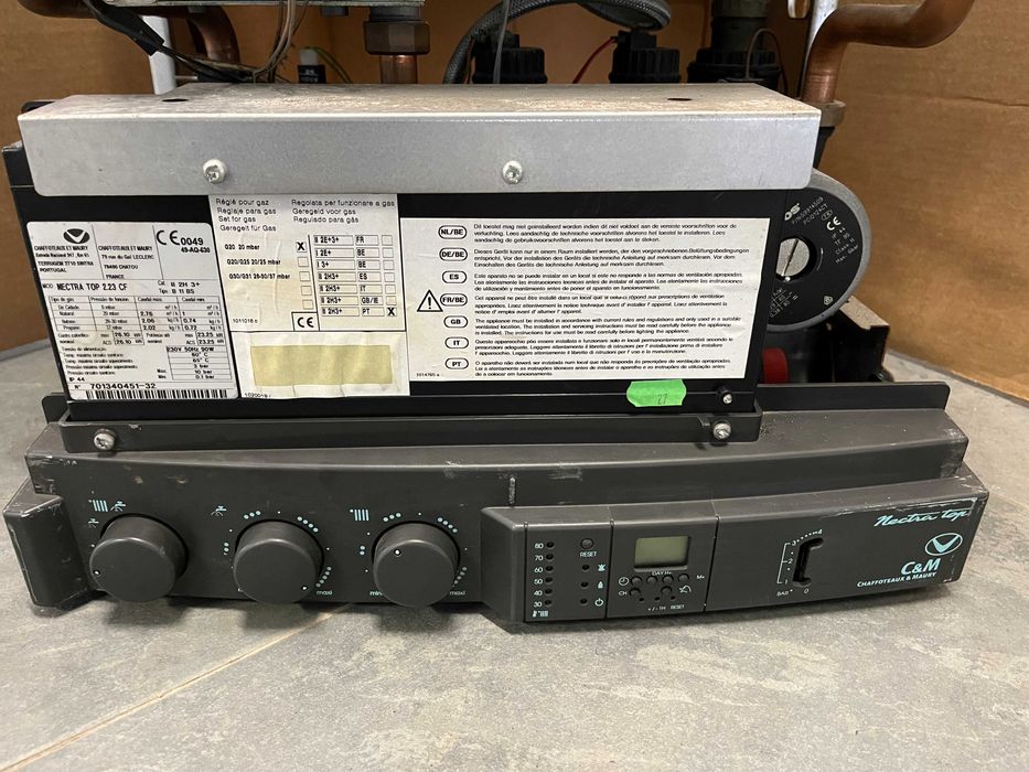 Caldeira Chaffoteaux et Maury Nectra Top 26 kW para peças