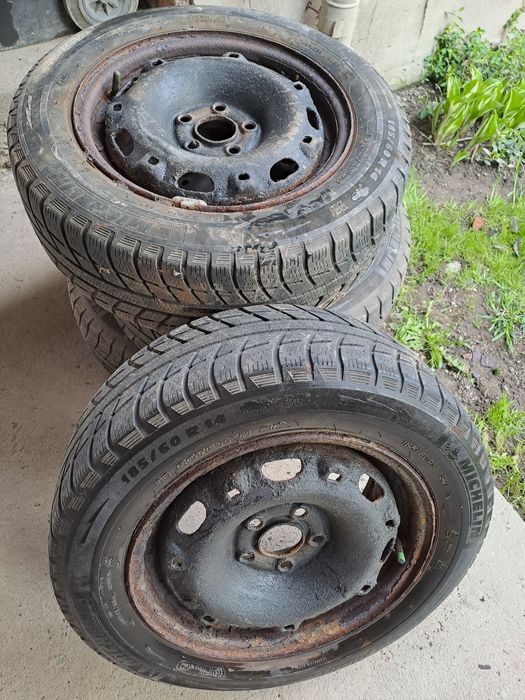 Продам шини з дисками