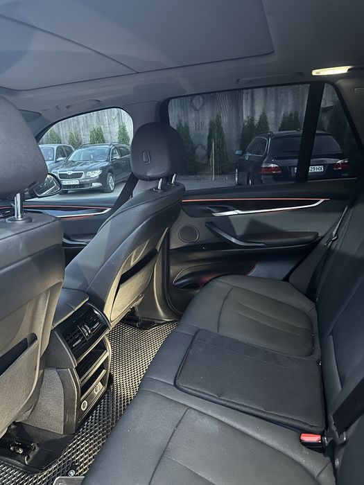 Продам BMW x5 f15