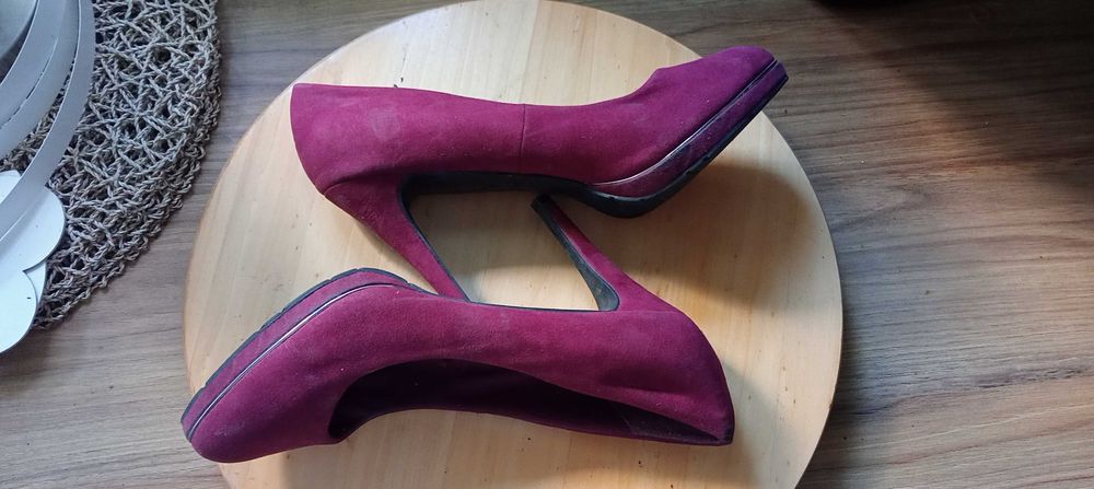 Szpilki, buty na obcasie
