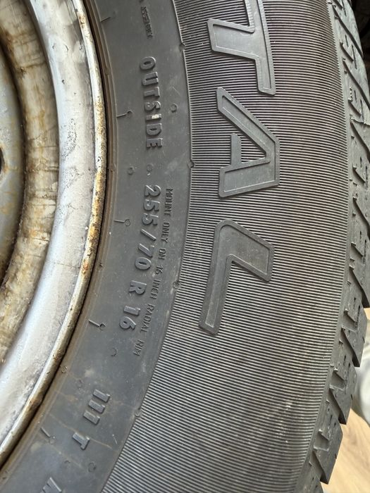 Jantes ferro 16 polegadas com pneus novos 255/70 r16