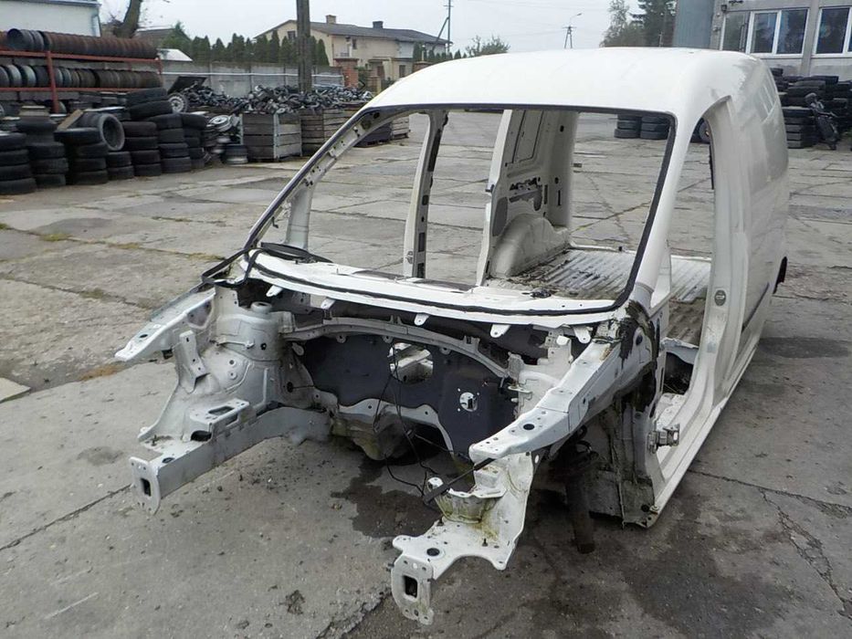 Кузов криша дах лонжерон бочина четверть поріг Caddy Touran Кадді Туран