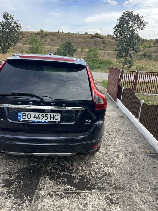 Автомобіль  Volvo XC60