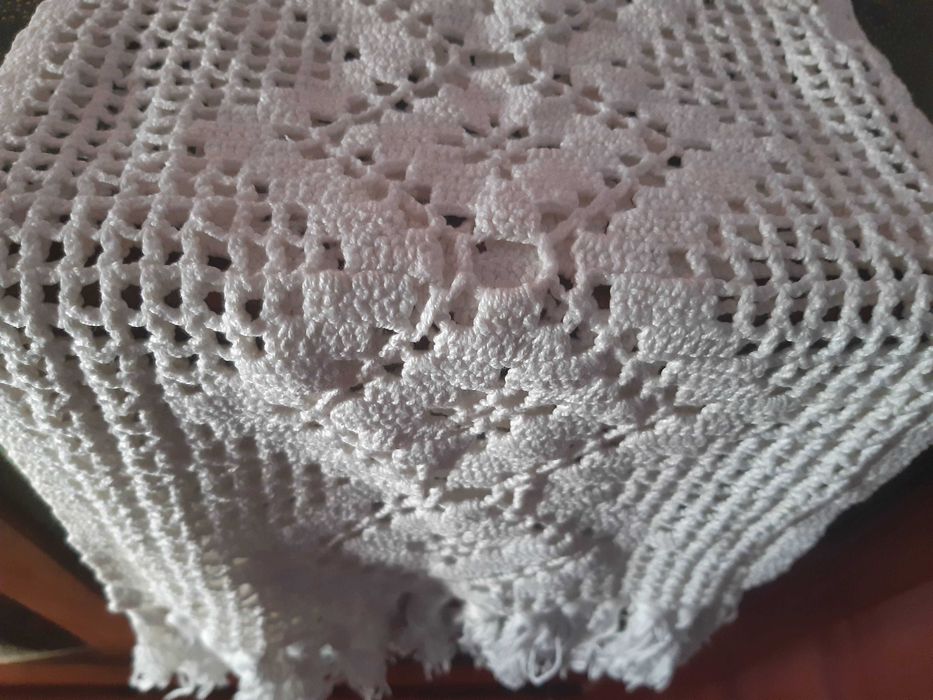 Naperon vintage, renda, crochet, 97cm, nunca usado