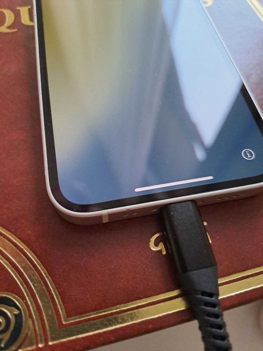 iPhone 12 mini, biały, stan bardzo dobry