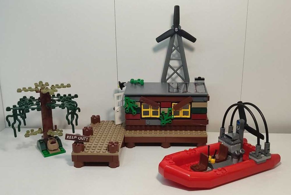 LEGO City 60068 – Болотяне сховище злочинців (Crooks' Hideout)