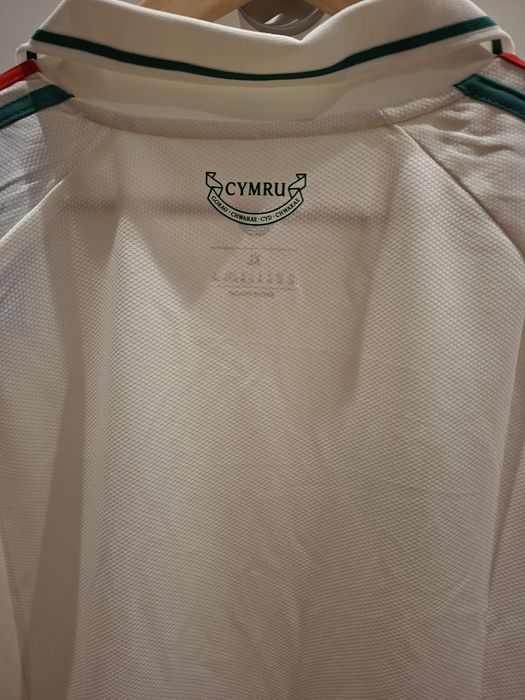 Camisola Wales away