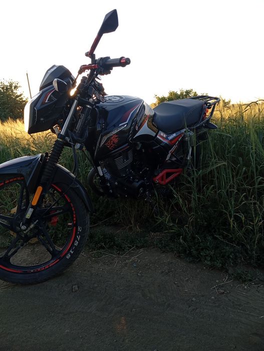 Продам Мотоцикл spark 150-r12