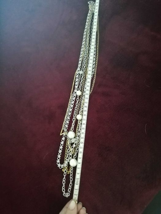 Colar comprido em alta bijutaria com 5 voltas