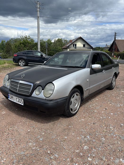 Mercedes-Benz E klasa 2.0 benzyna/Hak