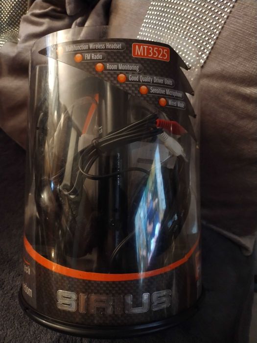 MT3525 SIRIUS to bezprzewodowe słuchawki 5 w 1