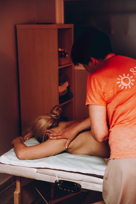 Массаж лечебный, профилактический, аюрведический