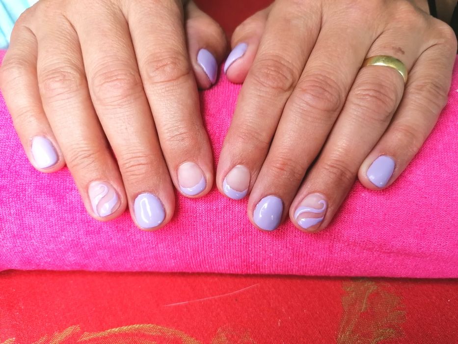 Nails. Manicure. Pedicire. Gel. Também ao domicilio.