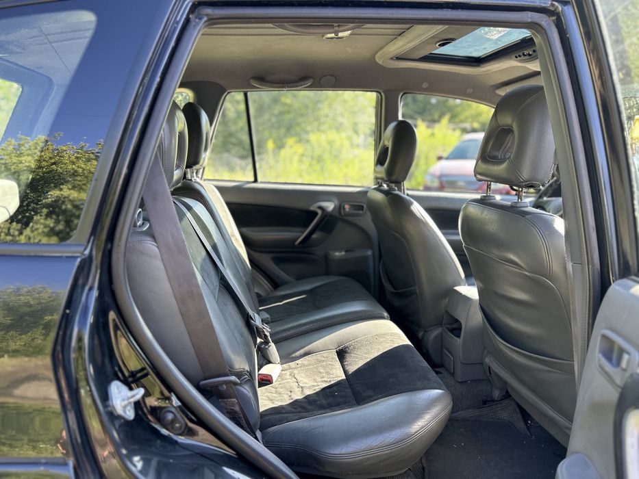 Продам Toyota RAV 4 2005  4x4