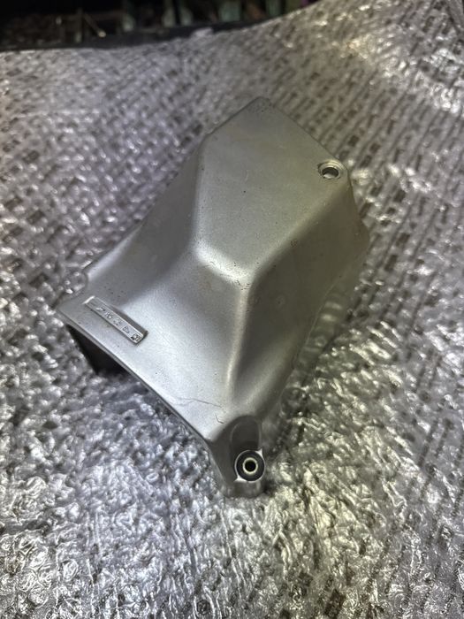 Pokrywa dekiel osłona wypełnienie dyfra Suzuki gsx 1100 g Gsx1100g