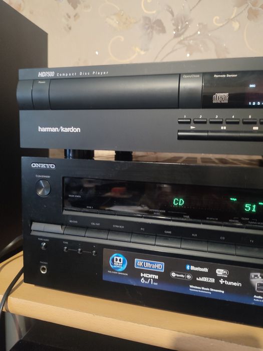 Сиди проигрыватель harman kardon HD7500.