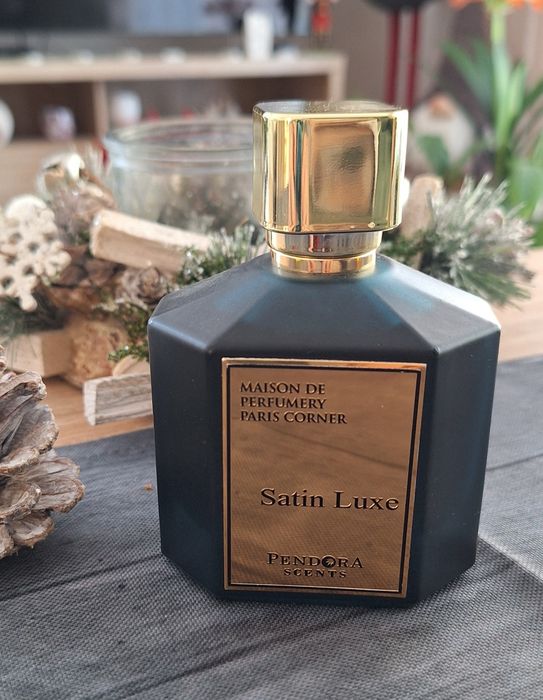 Satin Luxe Pendora piękny arab