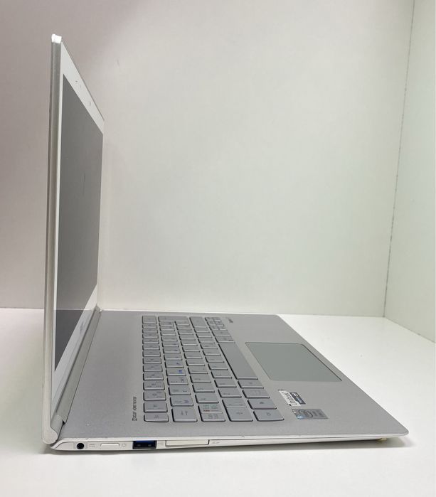 Ультрабук Acer 13.3"FullHD сенсорний 8/128GB SSD як новий