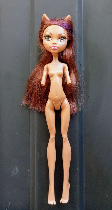 Monster High Clawdeen Wolf  1600 para reaproveitamento.