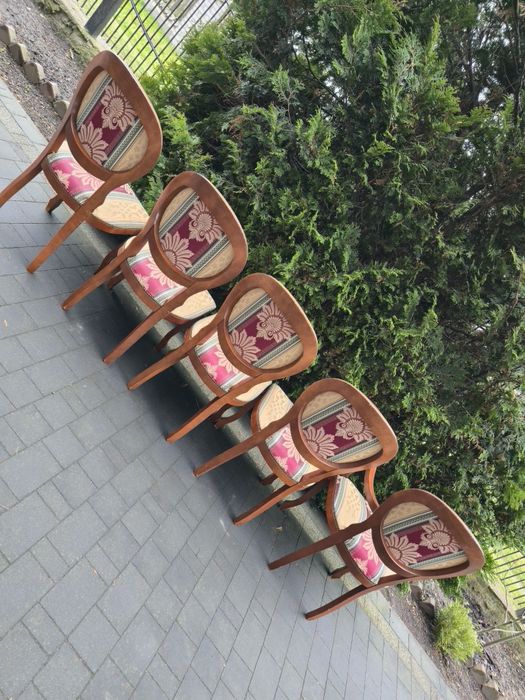 Zestaw stół i krzesła stylizowane stan uzywany