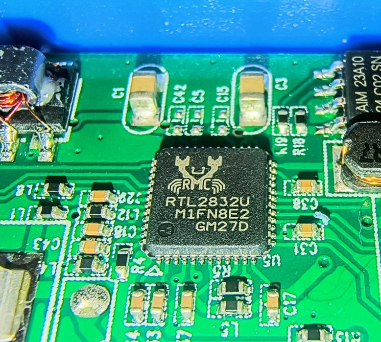 SDR RTL Tuner USB skaner DVB-T szerokopasmowy