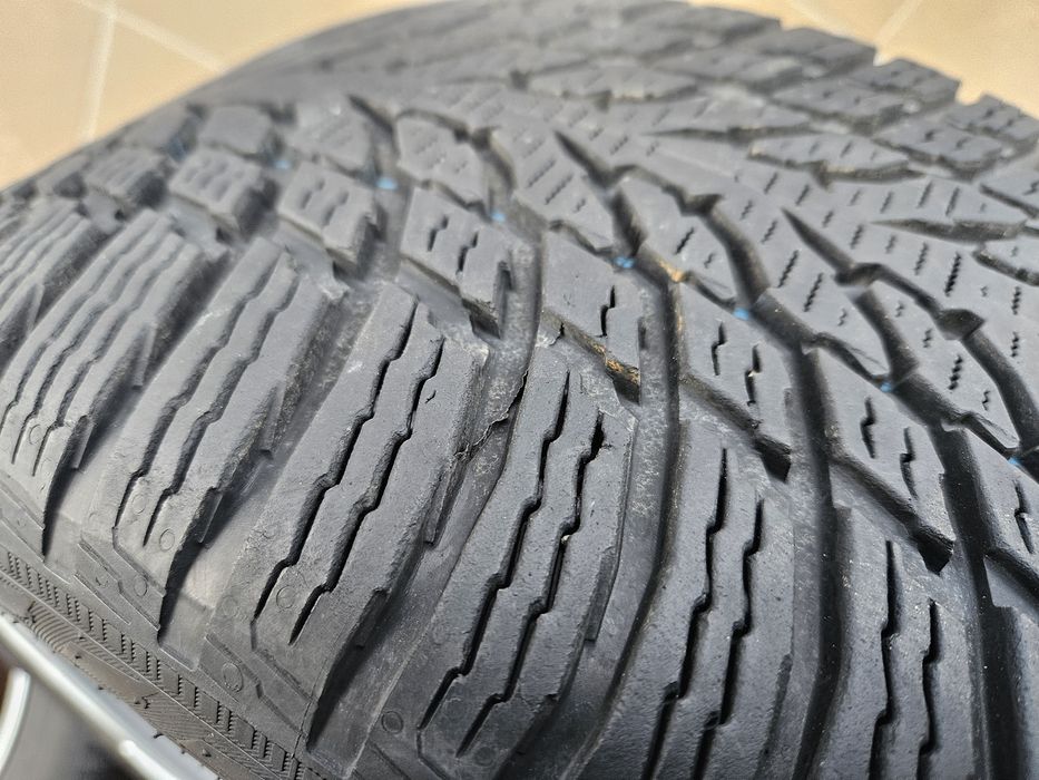 Felgi Koła 18" Volvo V90 Ford 5x108 ET42 + 245.45.18 Nokian