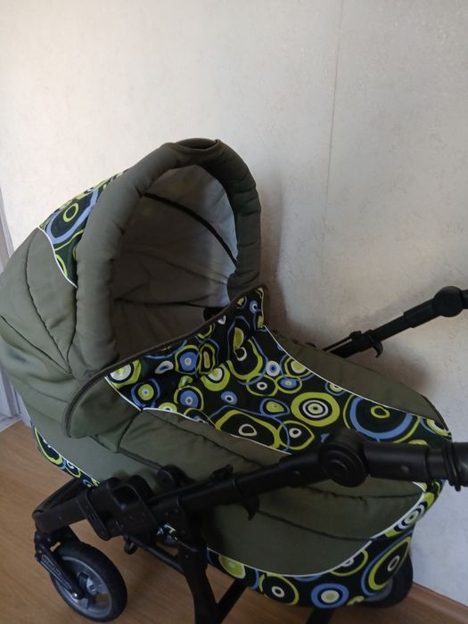 Продам коляску 3в1