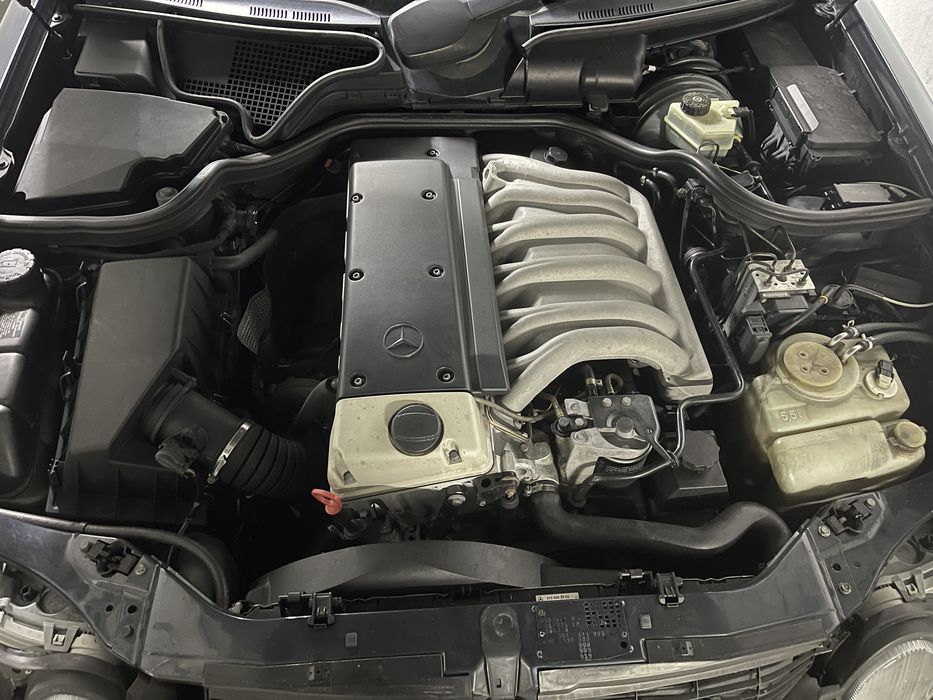 Mercedes W210 300 TD