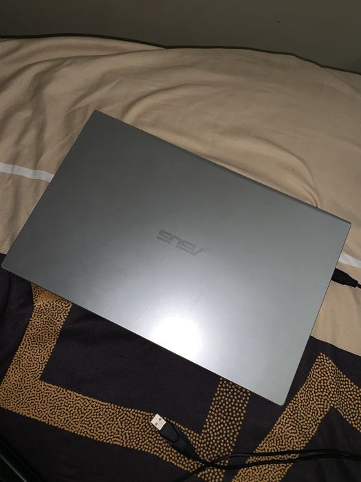 Portatil Asus Ryzen 5 8GB Ram