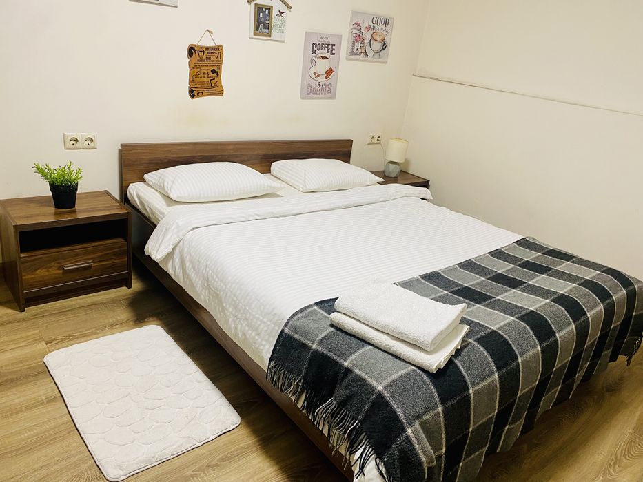 ПЛОЩА РИНОК Центр погодинно подобово