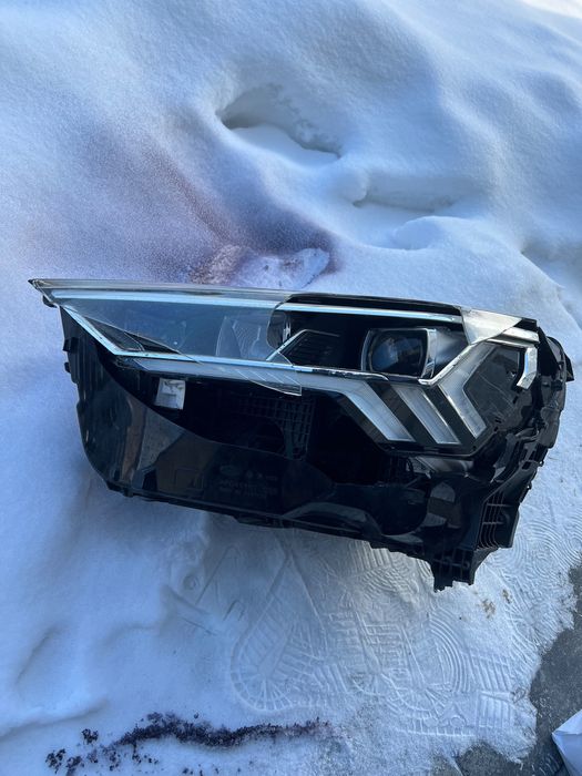 Фара передня ліва ауді Q3 F3 2019-2025