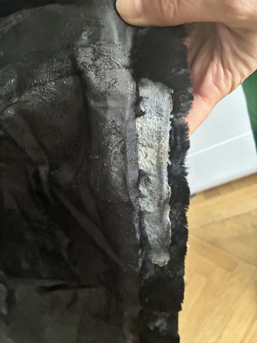 Шуба довга з натурального хутра мутону