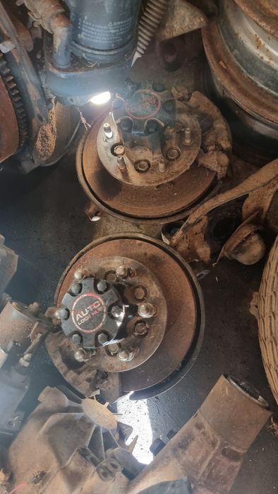 Isuzo trooper peças