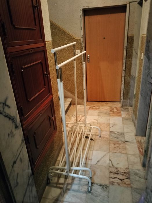 Suporte para pendurar casacos cherriots