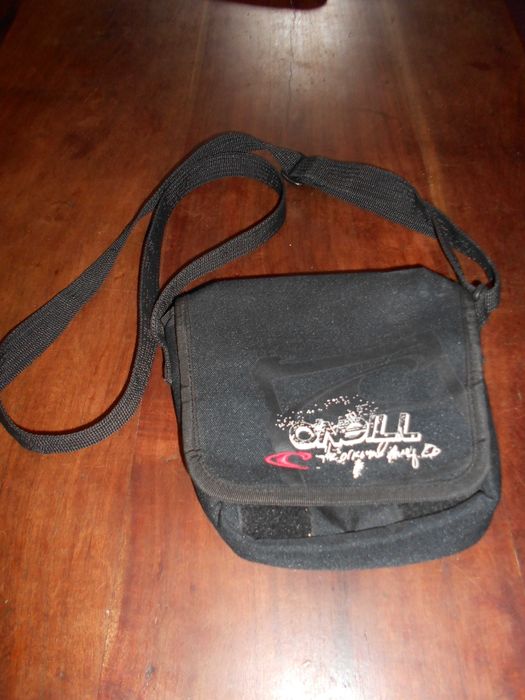 Mala bolsa tiracolo pochete O'neill Oneill