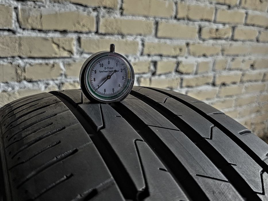 Пара 235/40r18 Hankook | 7mm | Hungary | 2021 | Преміум шини/Як нові