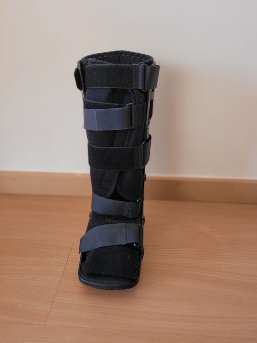 Bota ortopedica para pé