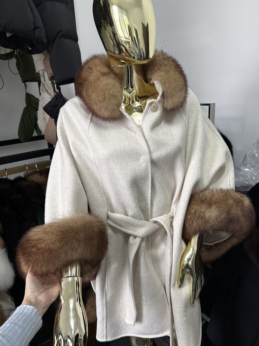 Пальто кашемір з хутром песець , пончо з хутром