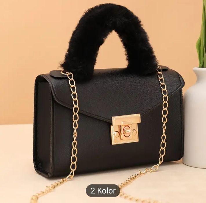 Czarna torba torebka torebeczka damska ekoskóra na łańcuszku