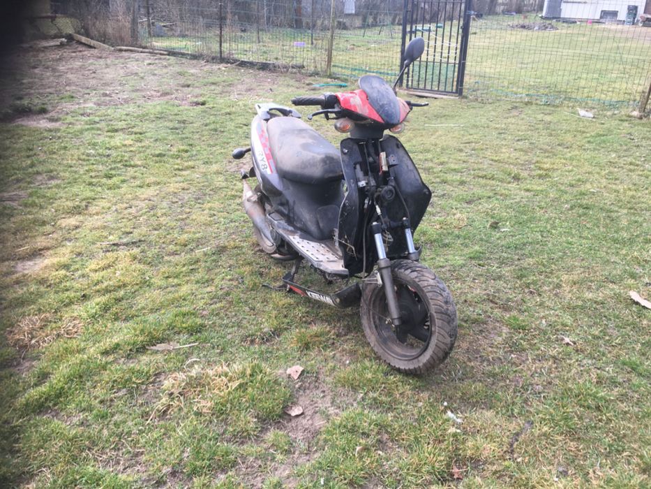 skuter KEEWAY RY8