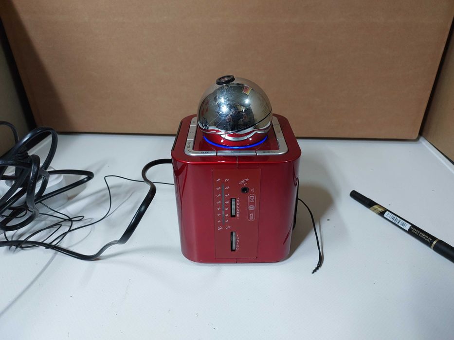 Радіо годинник Tokai LRE 153 R з проектором і градусником б.у.