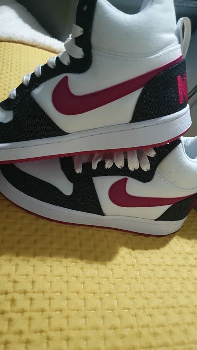 Sapatilhas Nike bota