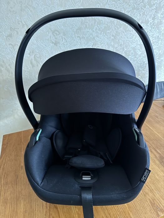 Автолюлька Anex с рождения до 13 кг и адаптеры для установки на шасси