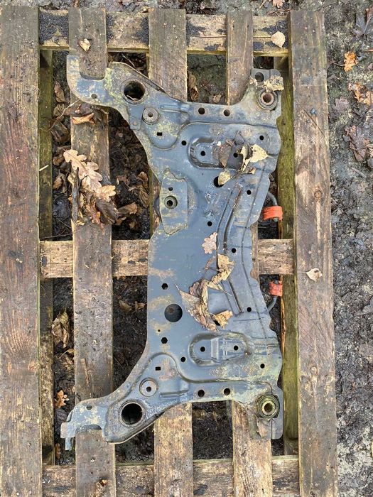 Sanki kołyska przód ford focus mk2