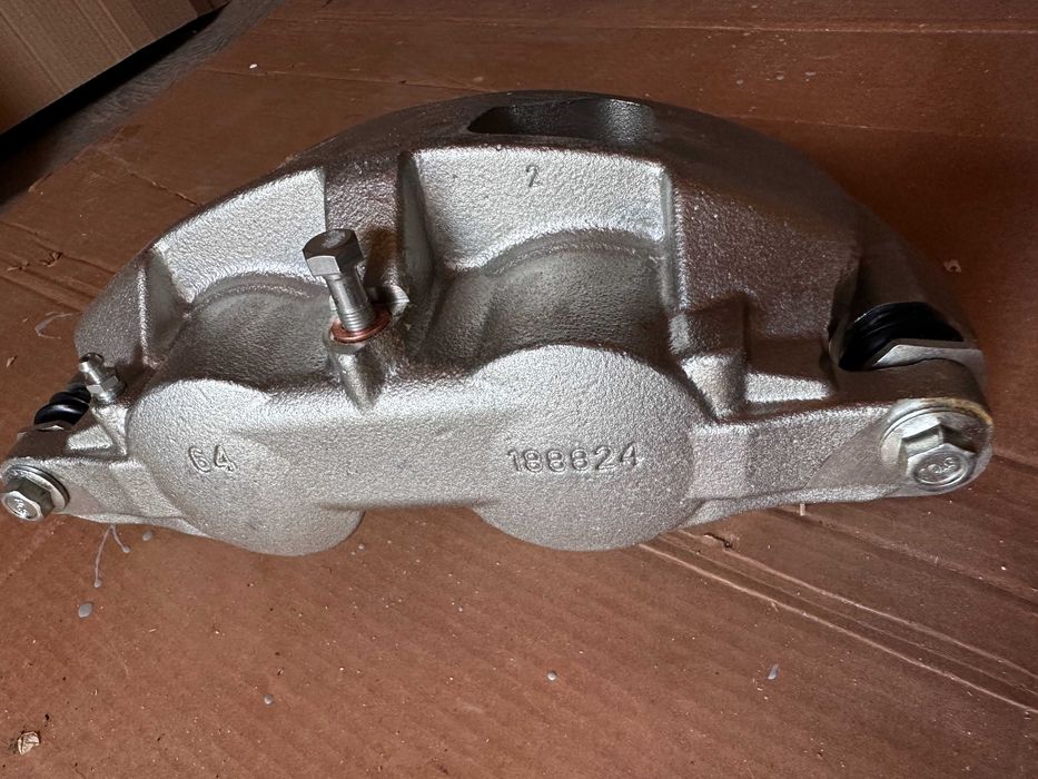 Гальмівний супорт дискового типу Ford F-550 Super Duty 6.7 L