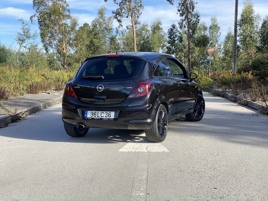 Opel Corsa D Black Edition 1.3