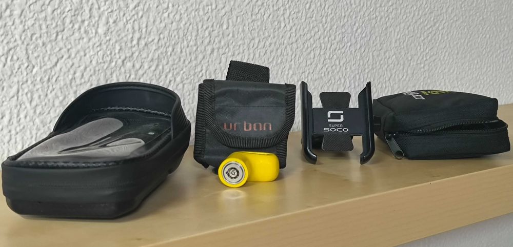 Super Soco TC Max -Elétrica 125cc, como nova, Bateria Removível EXTRAS