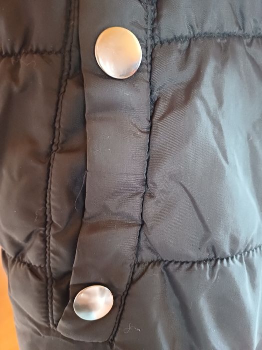 Жіноча жилетка .безрукавка